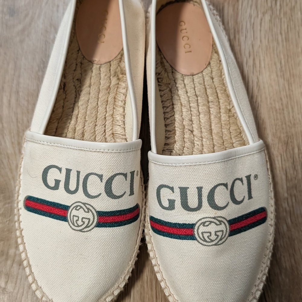 Gucci Cream Espadrilles with Green and Red Accents
